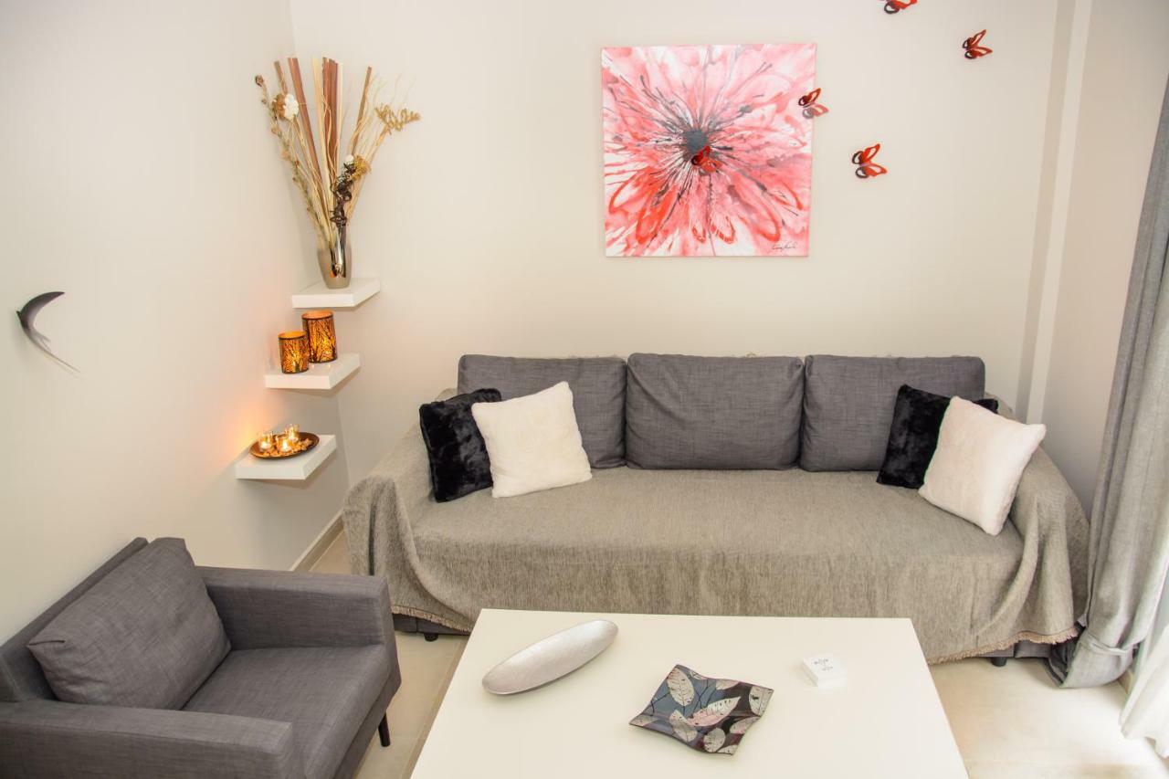 Neighborly Nest - Apartment In The Heart Of Athén Kültér fotó